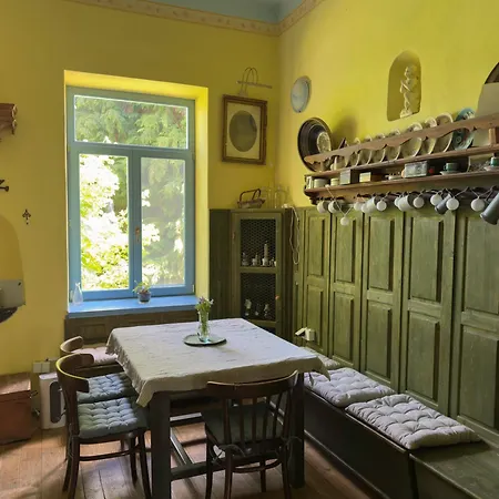 Utocisko V Historickom Byte V Stiavnici Apartman