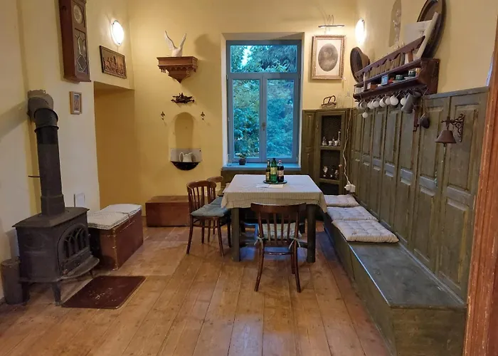 Utocisko V Historickom Byte V Stiavnici Apartman *